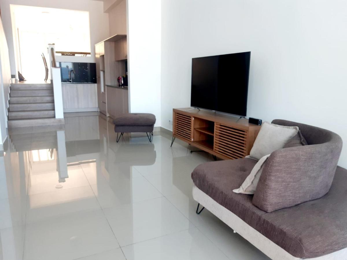La Falaise Sea Front Villa Flic en Flac Екстер'єр фото
